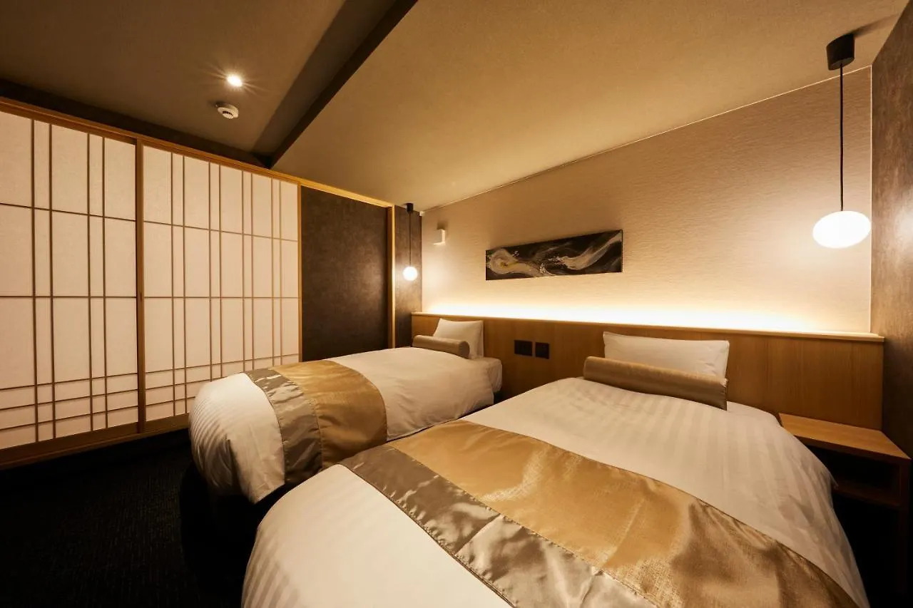 Rinn Shijo Nishinotoin Kyoto