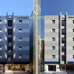 Nipponbashi Luxe 4*, Osaka Japón