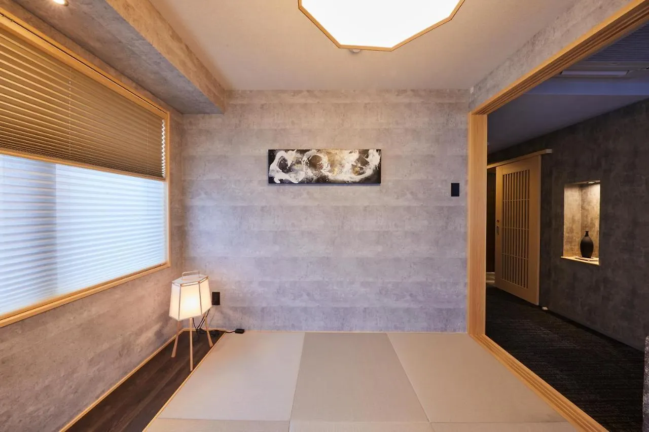 Rinn Shijo Nishinotoin Kyoto Japan